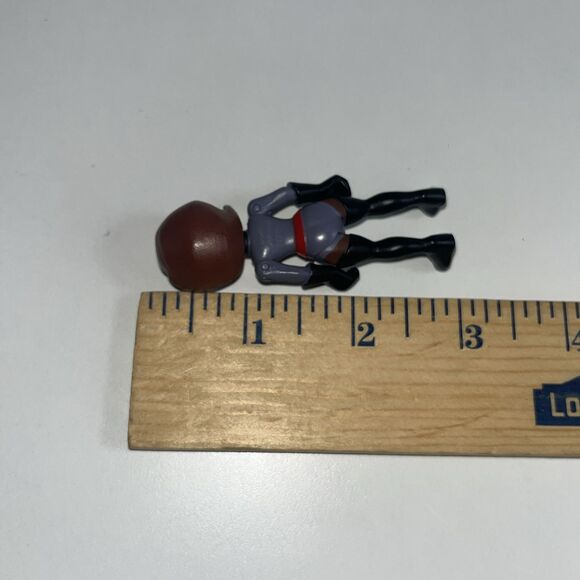 Incredibles Disney  Mrs Incredible Action Figure 3'' - Picture 5 of 5